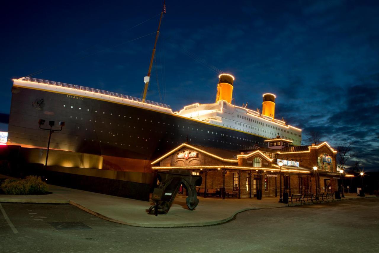 A Happy Cottage- Get 951 Worth Of Free Area Attraction Tickets For Each Paid Day! Pigeon Forge Buitenkant foto